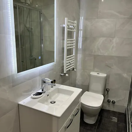 Prism Free Private Parking Apartment