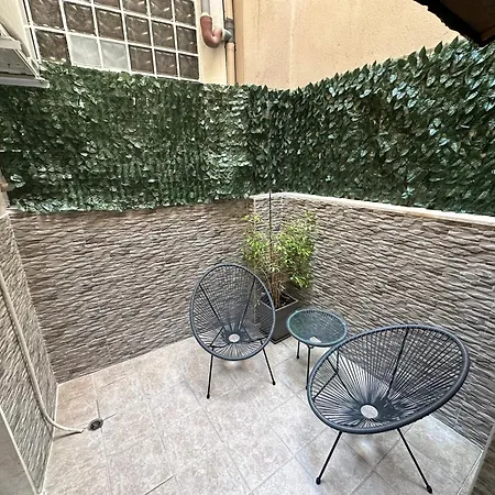 Prism Free Private Parking Apartment